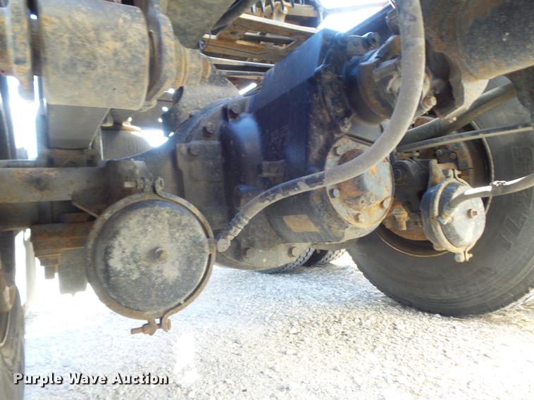 image for item DB6251 2011 Mack CHU613 semi truck