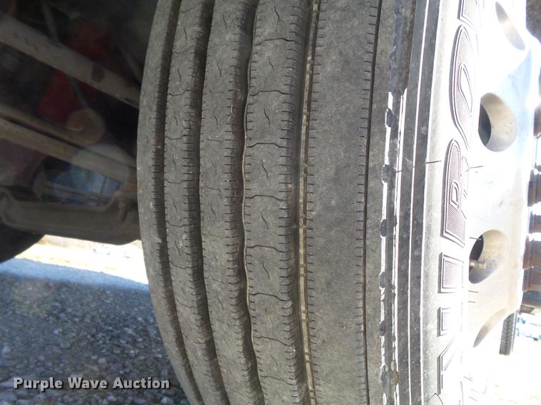 image for item DB6251 2011 Mack CHU613 semi truck