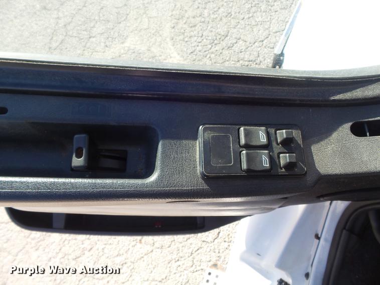 image for item DB6280 1999 Volvo VNL semi truck