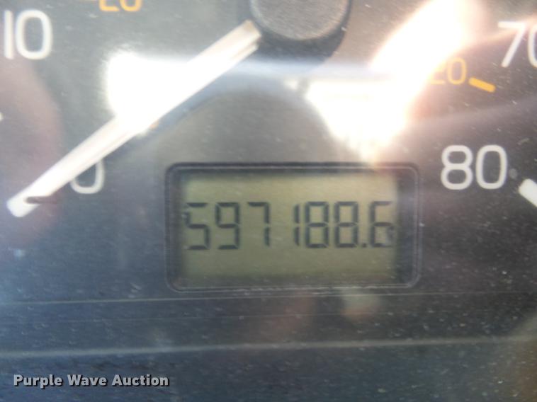 image for item DB6280 1999 Volvo VNL semi truck