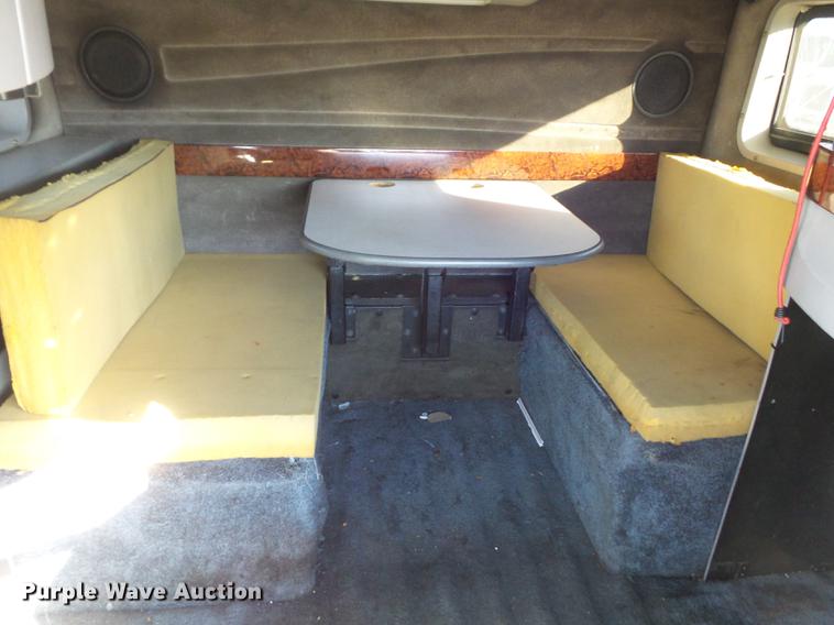 image for item DB6280 1999 Volvo VNL semi truck