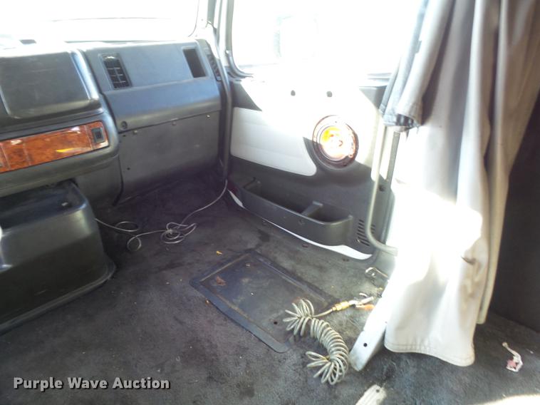 image for item DB6280 1999 Volvo VNL semi truck