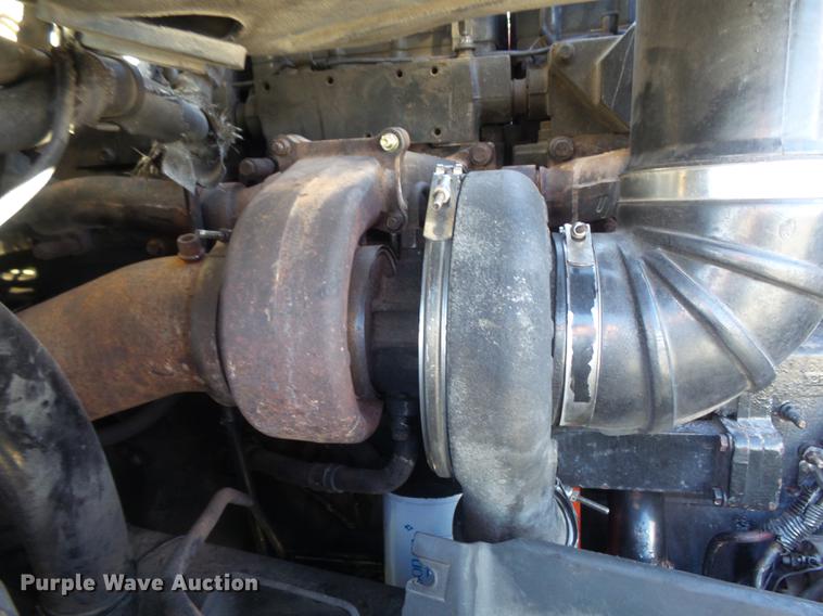 image for item DB6280 1999 Volvo VNL semi truck