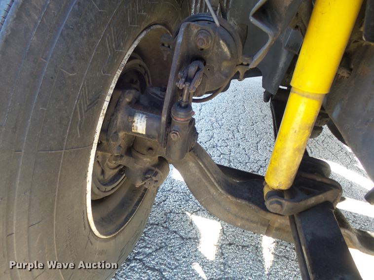 image for item DB6280 1999 Volvo VNL semi truck