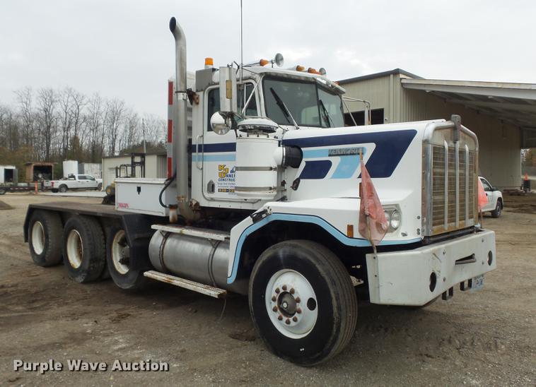 image for item DB6318 1987 Kenworth 510 semi truck