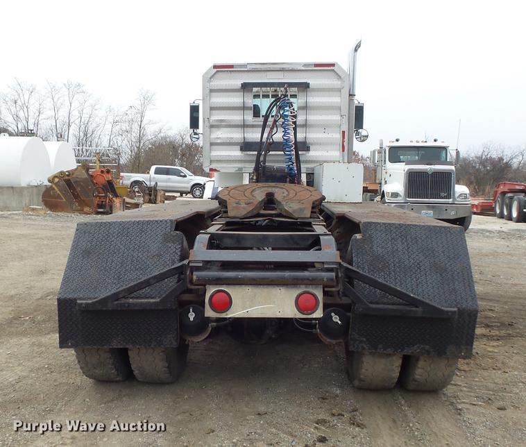 image for item DB6318 1987 Kenworth 510 semi truck