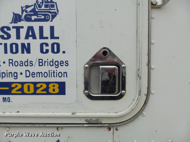 image for item DB6318 1987 Kenworth 510 semi truck