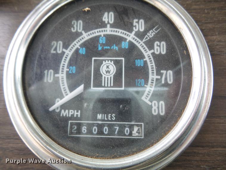 image for item DB6318 1987 Kenworth 510 semi truck