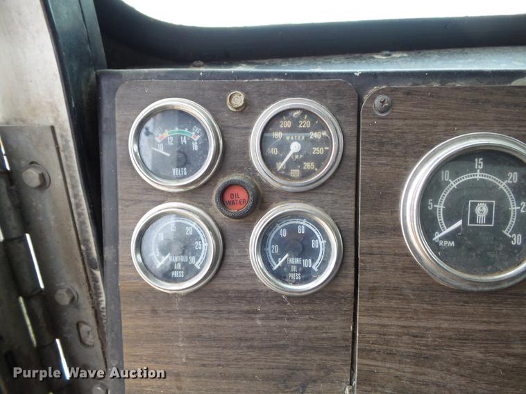 image for item DB6318 1987 Kenworth 510 semi truck