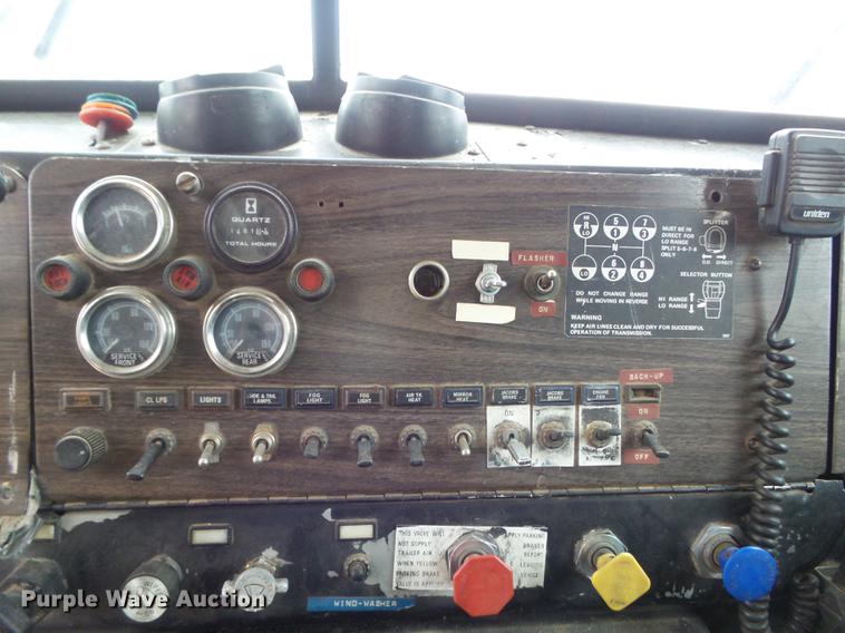 image for item DB6318 1987 Kenworth 510 semi truck