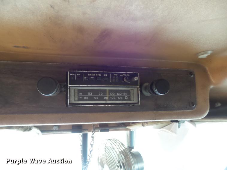 image for item DB6318 1987 Kenworth 510 semi truck