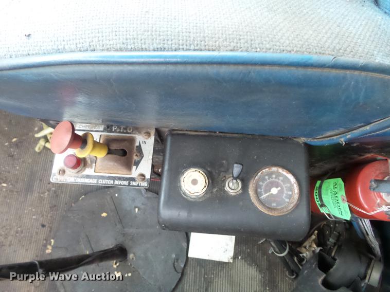 image for item DB6318 1987 Kenworth 510 semi truck