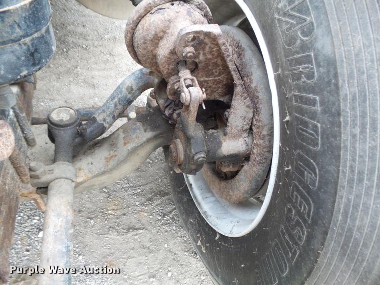 image for item DB6318 1987 Kenworth 510 semi truck