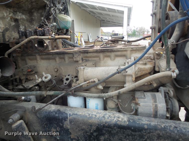 image for item DB6318 1987 Kenworth 510 semi truck