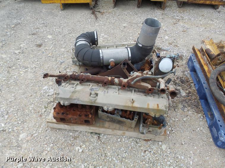 image for item DB6318 1987 Kenworth 510 semi truck