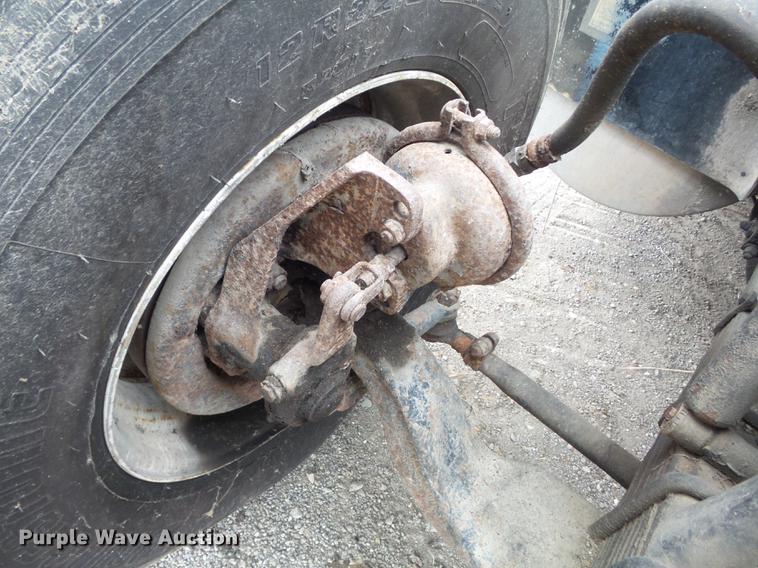 image for item DB6318 1987 Kenworth 510 semi truck