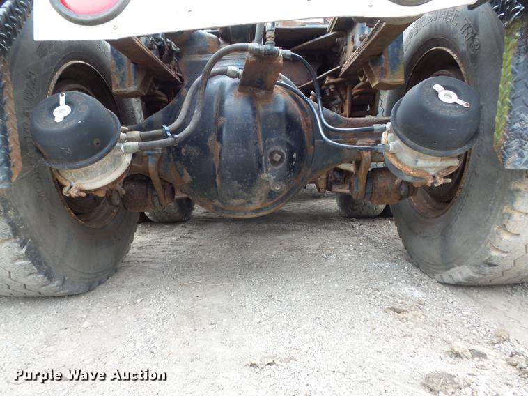 image for item DB6318 1987 Kenworth 510 semi truck