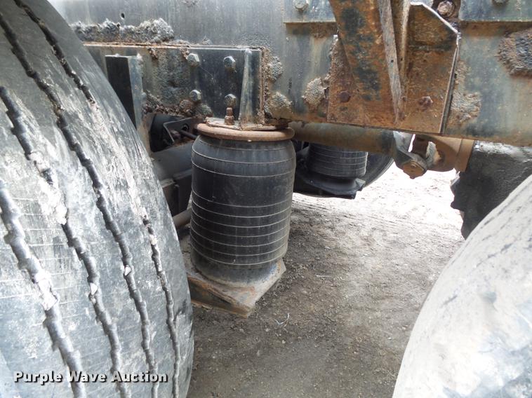 image for item DB6318 1987 Kenworth 510 semi truck