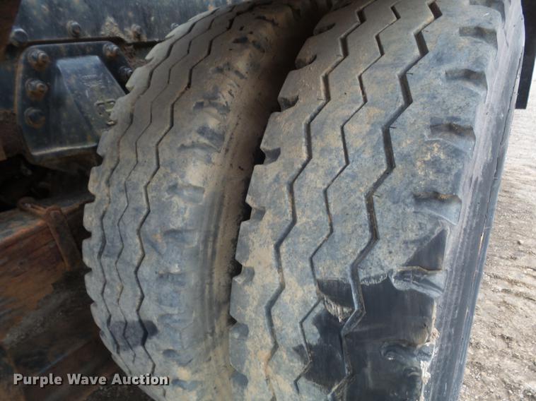 image for item DB6318 1987 Kenworth 510 semi truck