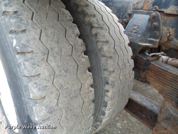 image for item DB6318 1987 Kenworth 510 semi truck