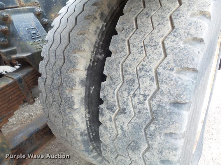 image for item DB6318 1987 Kenworth 510 semi truck