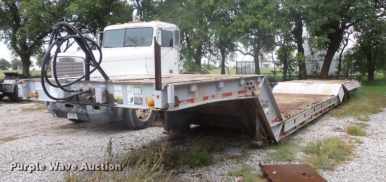 image for item DB8126 1995 Wilson 506CF-70 Muvall double drop deck equipment trailer