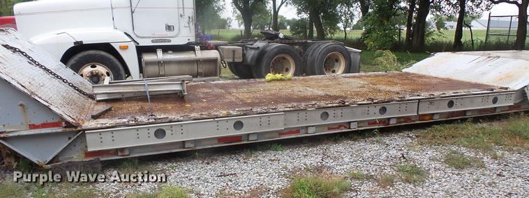 image for item DB8126 1995 Wilson 506CF-70 Muvall double drop deck equipment trailer