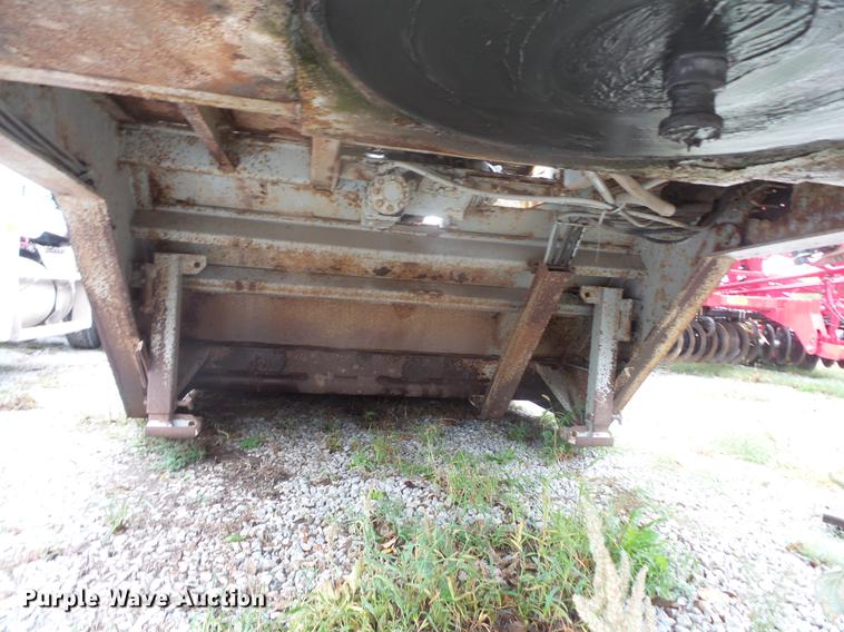 image for item DB8126 1995 Wilson 506CF-70 Muvall double drop deck equipment trailer