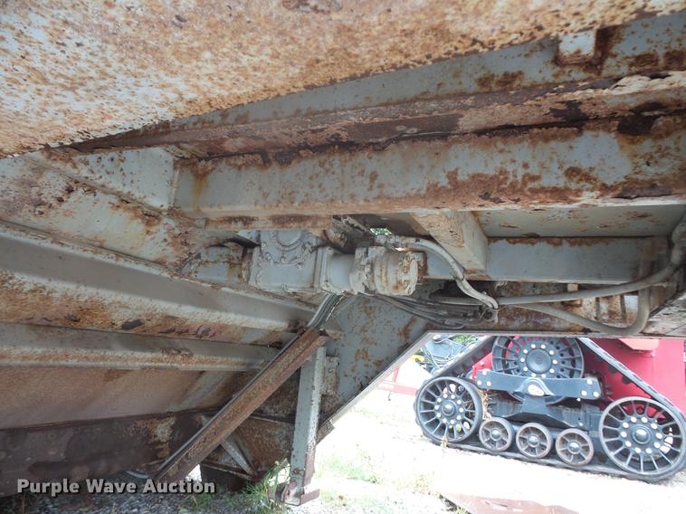 image for item DB8126 1995 Wilson 506CF-70 Muvall double drop deck equipment trailer