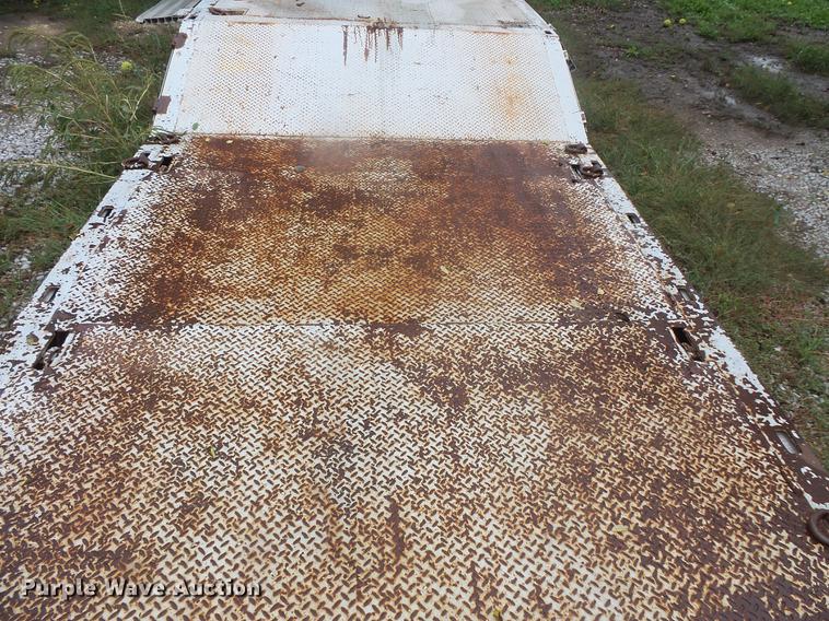 image for item DB8126 1995 Wilson 506CF-70 Muvall double drop deck equipment trailer