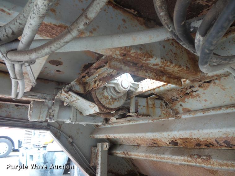 image for item DB8126 1995 Wilson 506CF-70 Muvall double drop deck equipment trailer