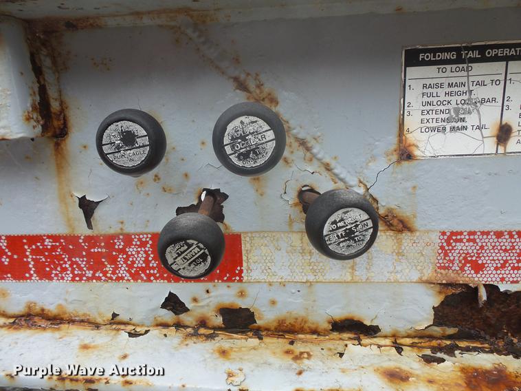 image for item DB8126 1995 Wilson 506CF-70 Muvall double drop deck equipment trailer