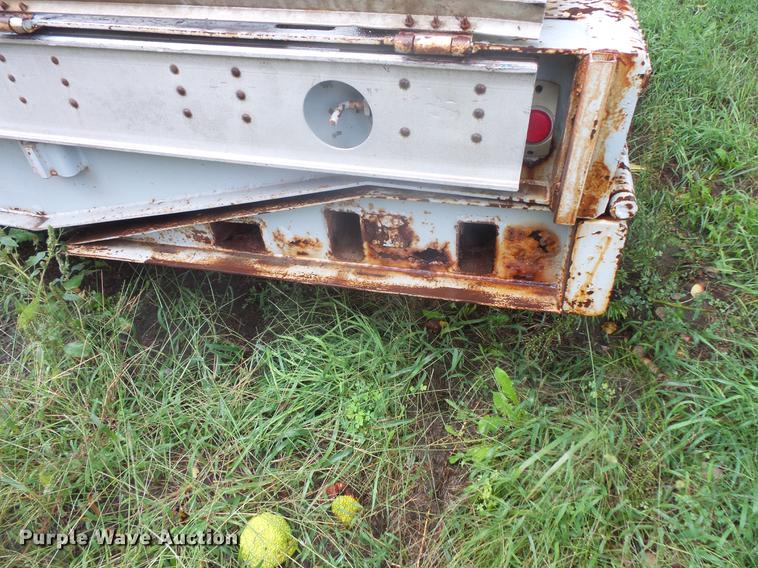 image for item DB8126 1995 Wilson 506CF-70 Muvall double drop deck equipment trailer