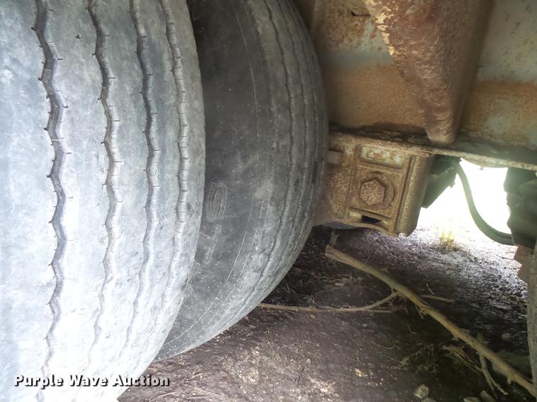 image for item DB8126 1995 Wilson 506CF-70 Muvall double drop deck equipment trailer