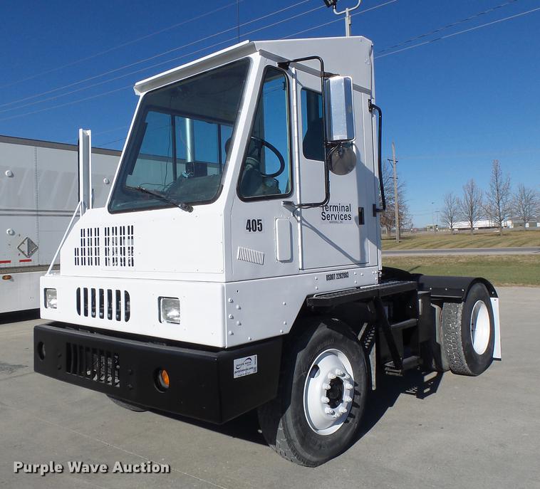 image for item DB9886 Kalmar Ottawa WT30 yard truck