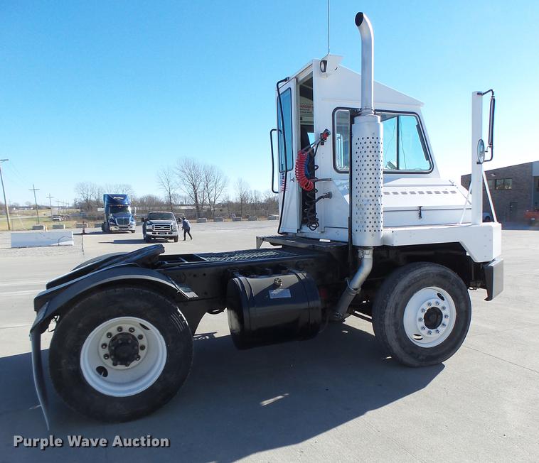 image for item DB9886 Kalmar Ottawa WT30 yard truck