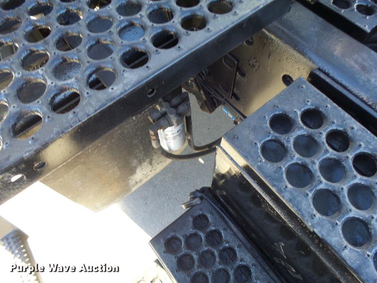 image for item DB9886 Kalmar Ottawa WT30 yard truck