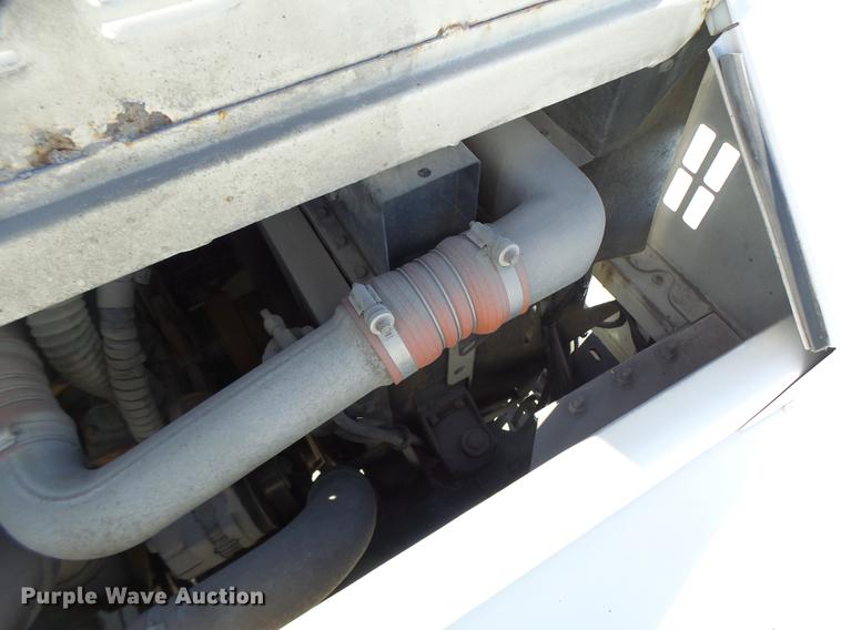 image for item DB9886 Kalmar Ottawa WT30 yard truck