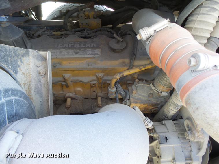 image for item DB9886 Kalmar Ottawa WT30 yard truck