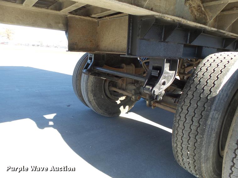 image for item DB9887 1995 Summit walking floor trailer