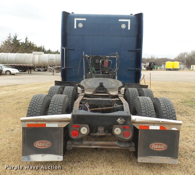 image for item DC1898 2000 Peterbilt 378 semi truck