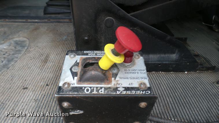 image for item DC1898 2000 Peterbilt 378 semi truck