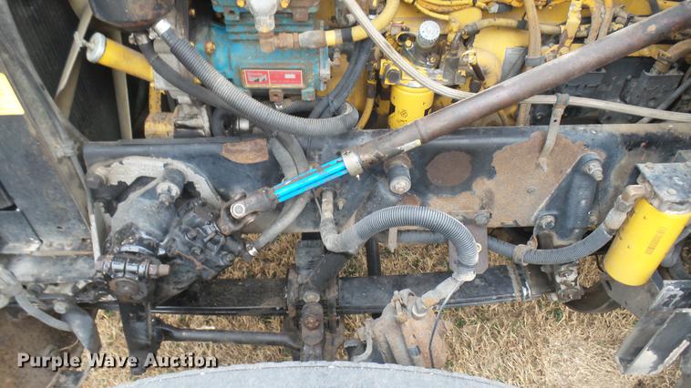 image for item DC1898 2000 Peterbilt 378 semi truck