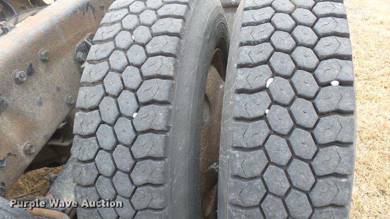 image for item DC1898 2000 Peterbilt 378 semi truck