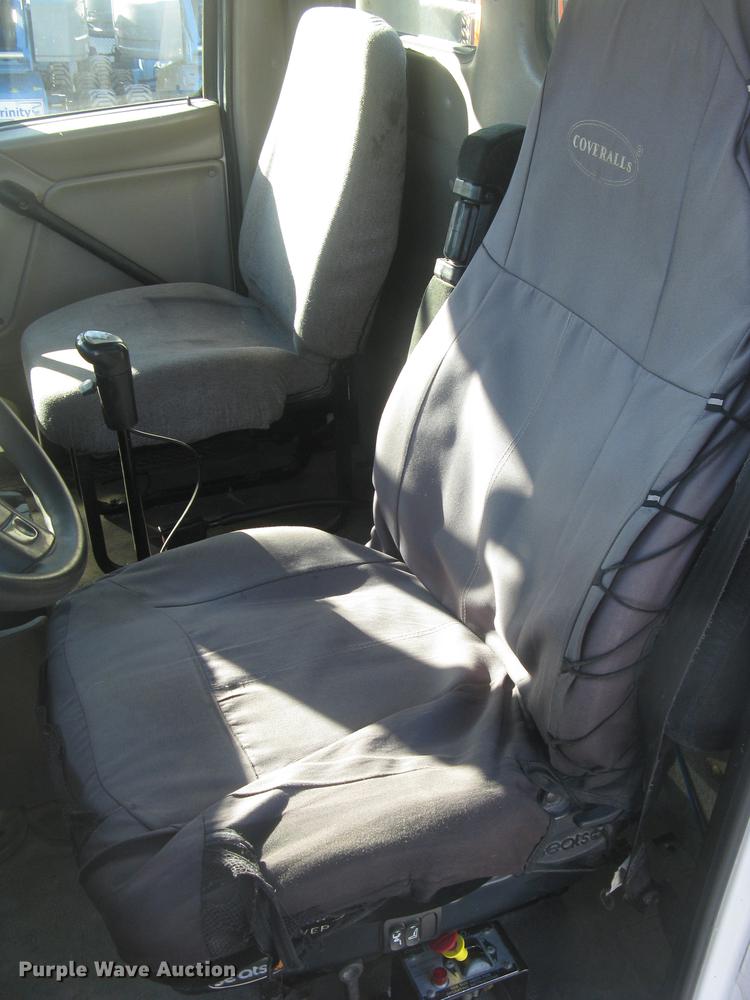 image for item DC2373 2006 Sterling A9500 semi truck