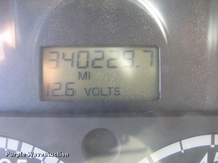 image for item DC2373 2006 Sterling A9500 semi truck