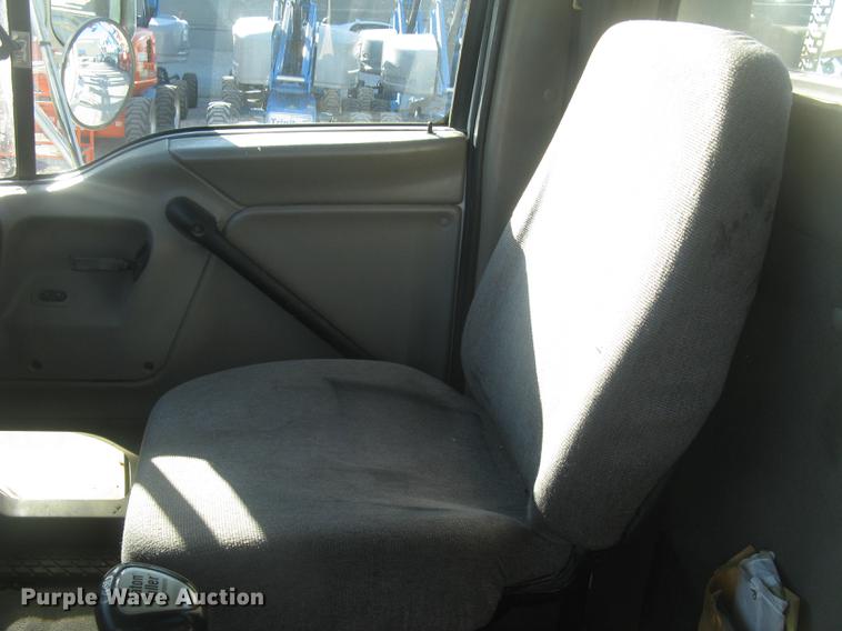 image for item DC2373 2006 Sterling A9500 semi truck