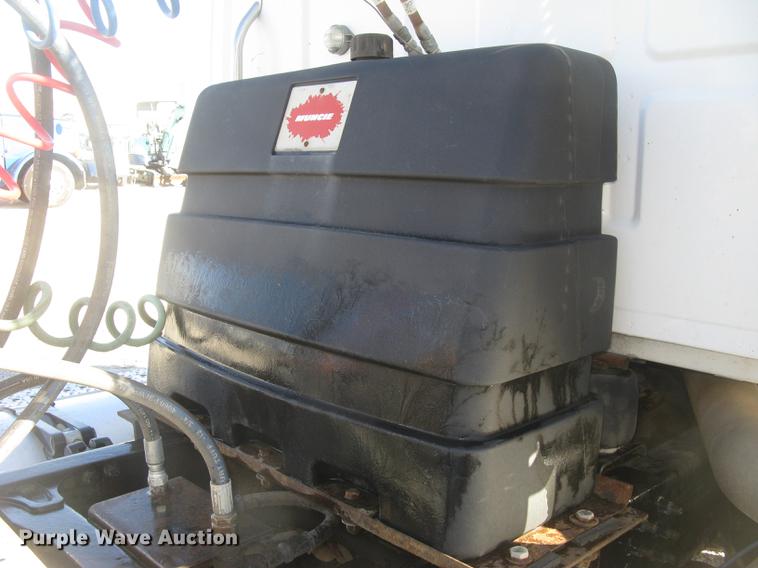 image for item DC2373 2006 Sterling A9500 semi truck