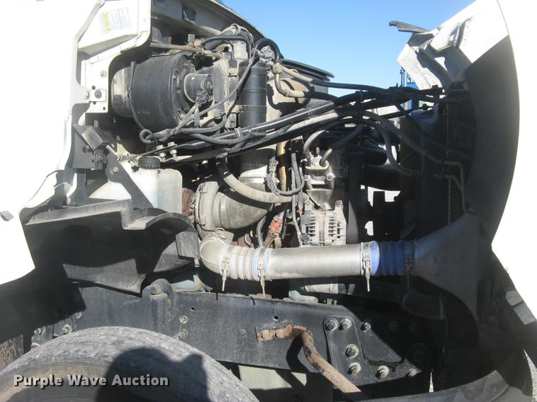 image for item DC2373 2006 Sterling A9500 semi truck