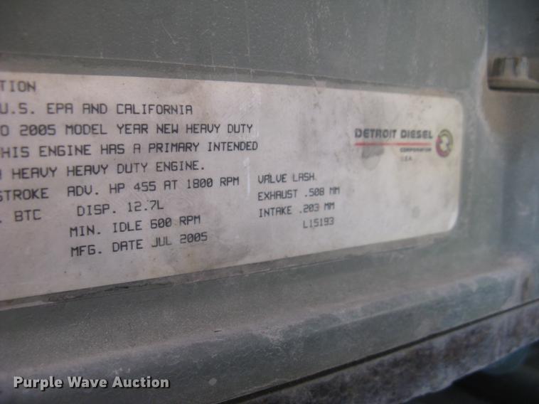 image for item DC2373 2006 Sterling A9500 semi truck